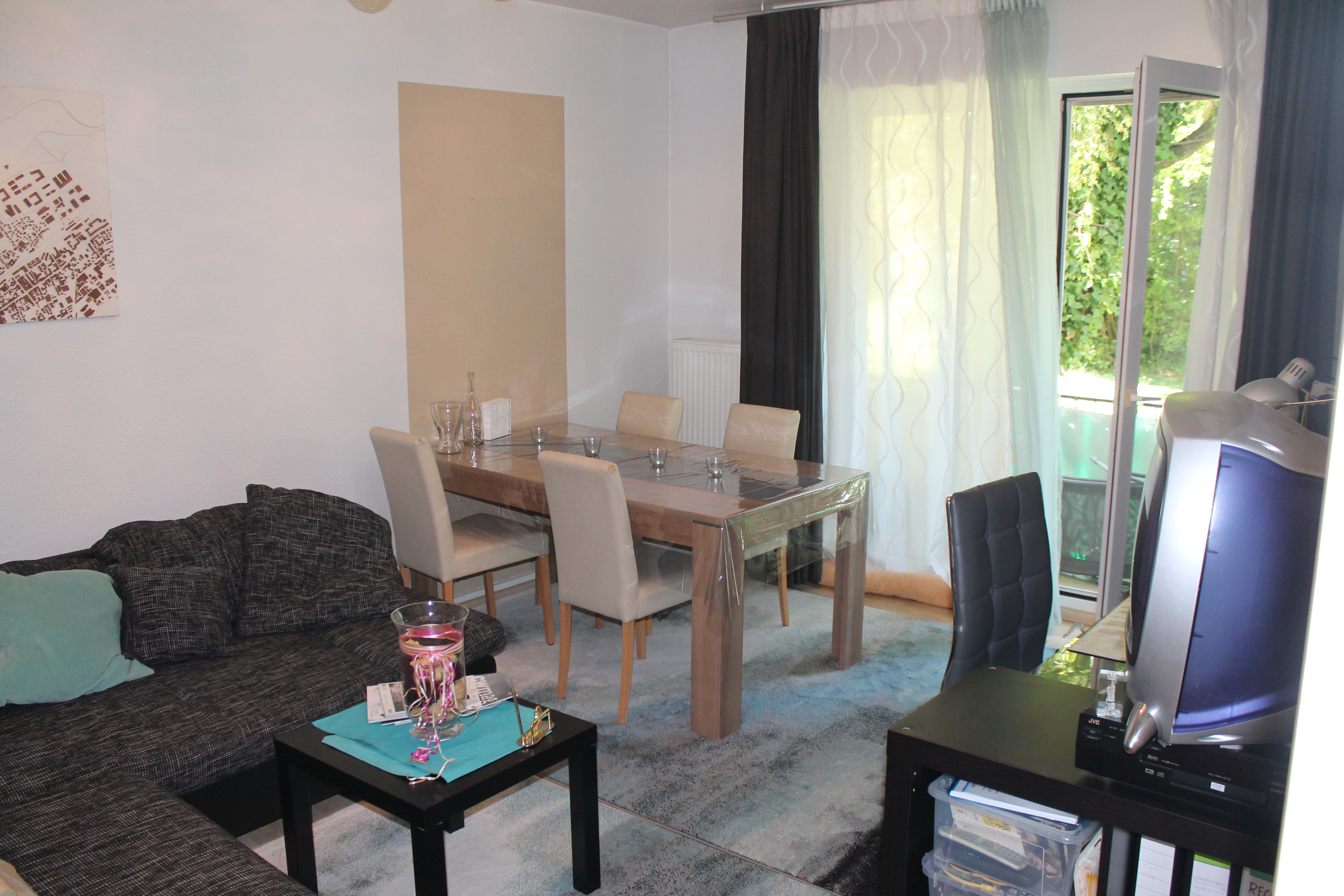Gemütliche und gepflegte 2-Zimmer-Wohnung mit Südbalkon fußläufig zur Cité